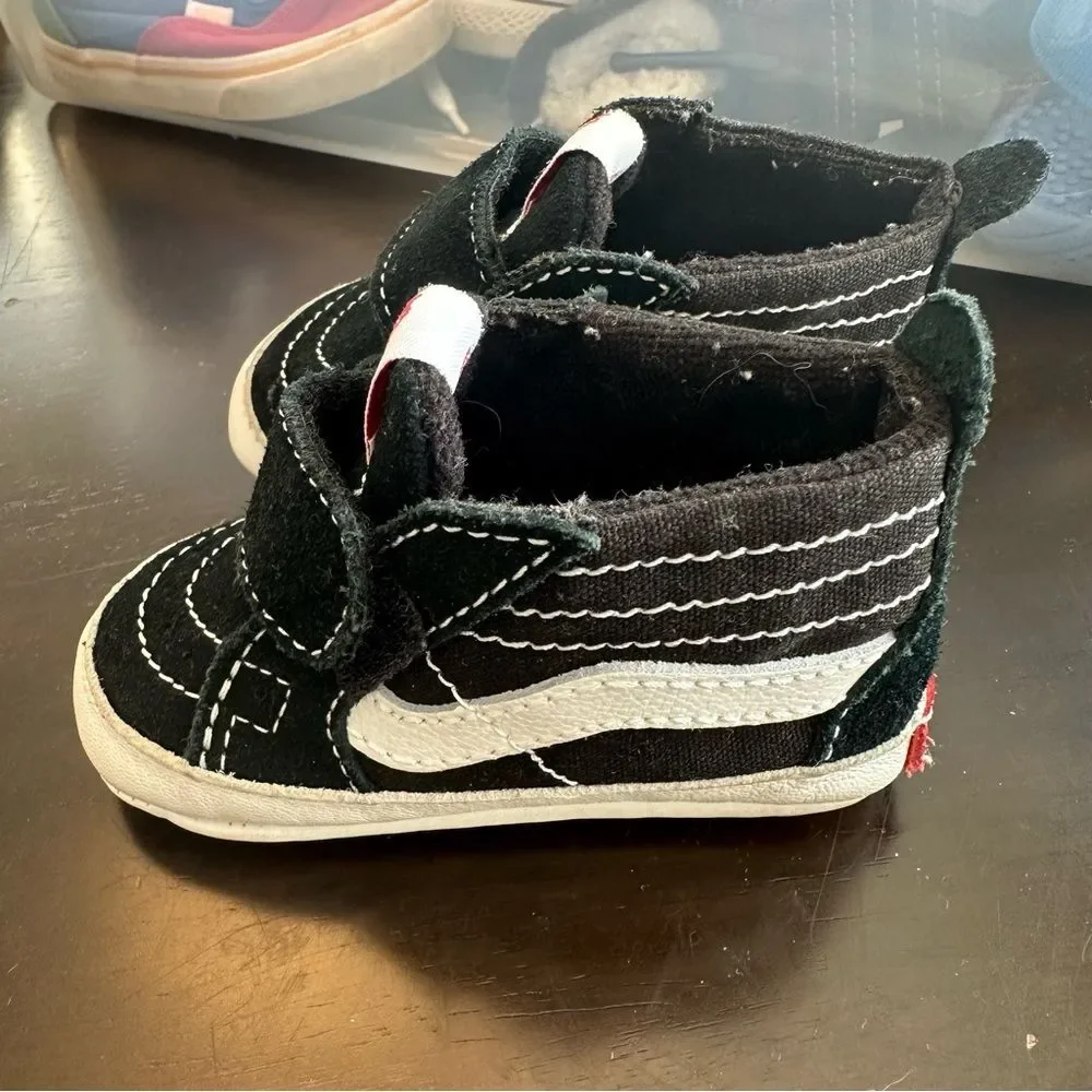 Vans Infant SK8-Hi Crib High Tops Soft Black White Baby Walker Shoes 3 3c